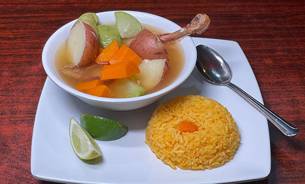 Caldo de Gallina
