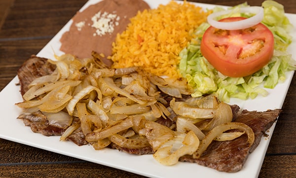 Bistec Encebollado