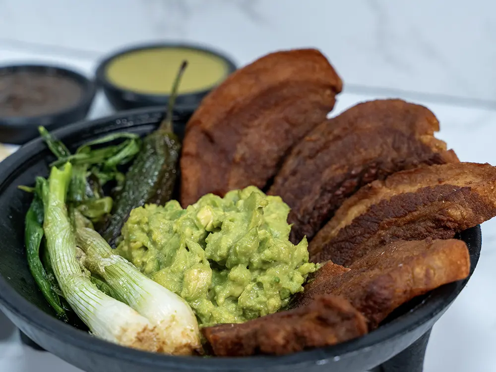 Molcajete de Chicharron