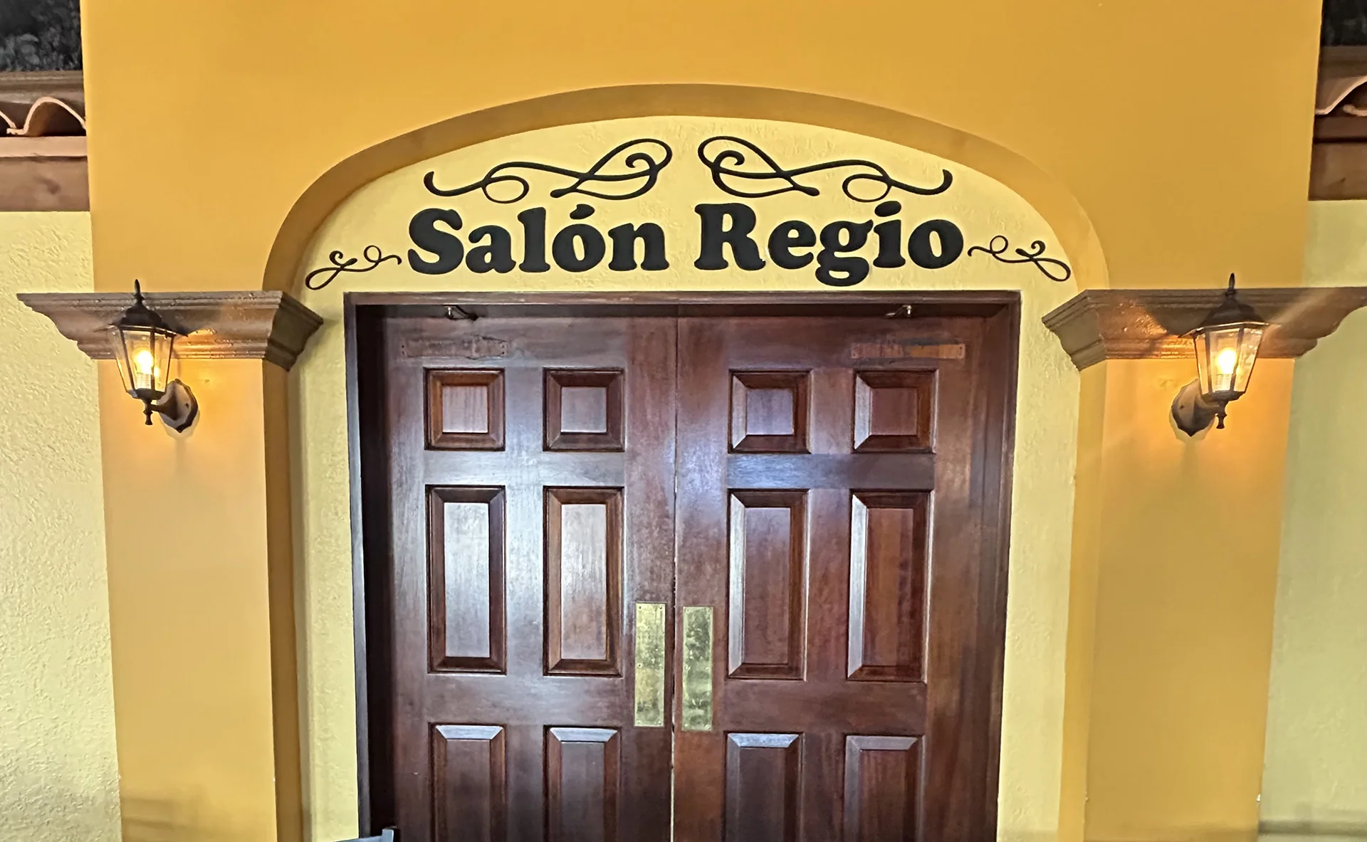 salon-regio-katy-tostada-regia